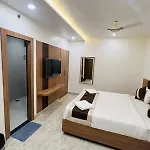 Hotel Sandal Woods
